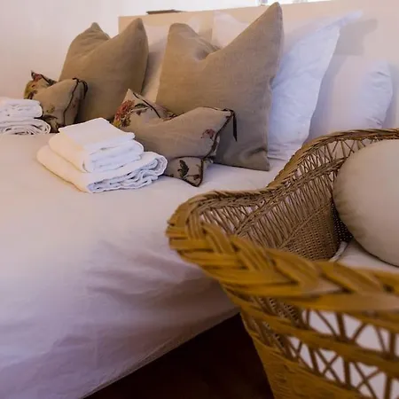 La Maison Charlelie Holiday home Martrin